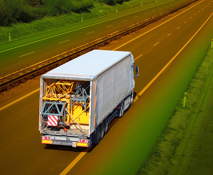 公路道路交通環境與道路貨物運輸的協同發展